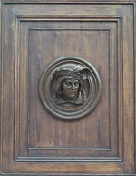 Detail einer Holztür in der Zweiten Stadterweiterung