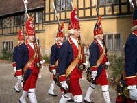 Lange Kerls nach rechts