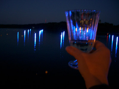 Lichtachsen-Installation von Rainer Gottemeier auf dem Tiefen See Lichtachsen-Installation von Rainer Gottemeier auf dem Tiefen See