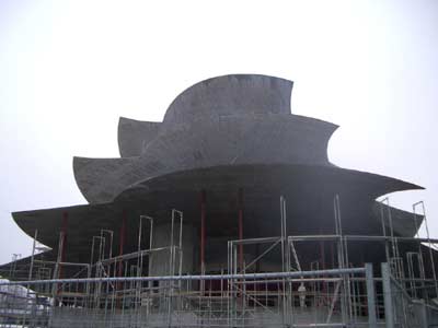 Blick auf das Dach vom Uferstreifen aus Blick auf das Dach vom Uferstreifen aus