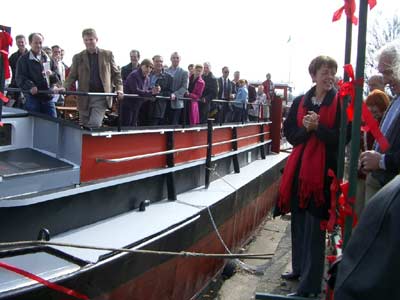 rechts im Bild die Baubeigeordnete Potsdams rechts im Bild die Baubeigeordnete Potsdams