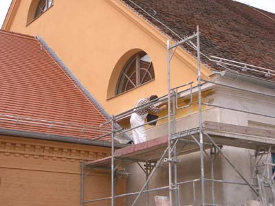 Malerarbeiten an der Schinkelhalle Malerarbeiten an der Schinkelhalle