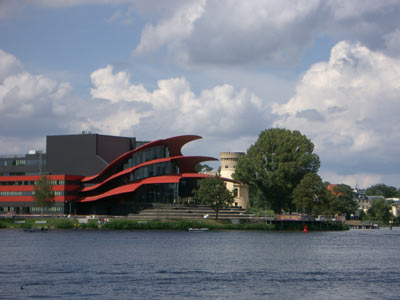 das neue Potsdamer Theater das neue Potsdamer Theater